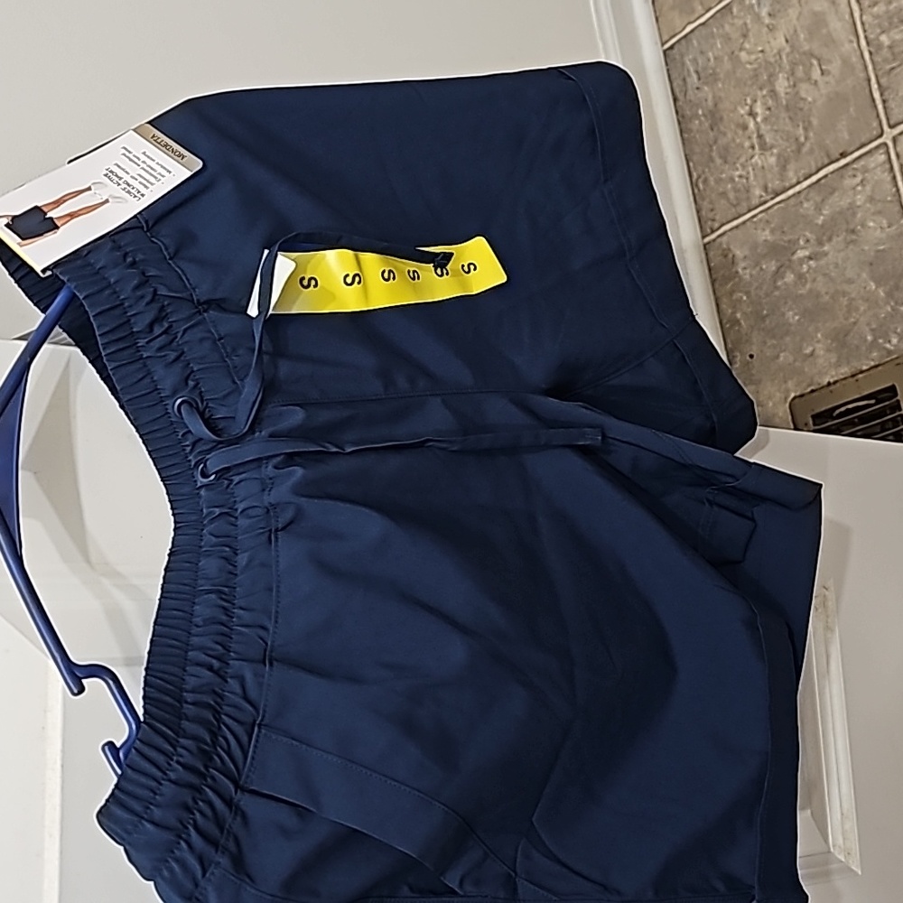 Ladies active walking shorts